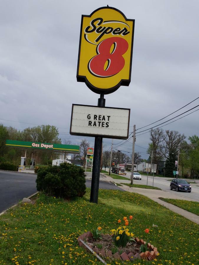 ホテル Super 8 By Wyndham Watseka エクステリア 写真
