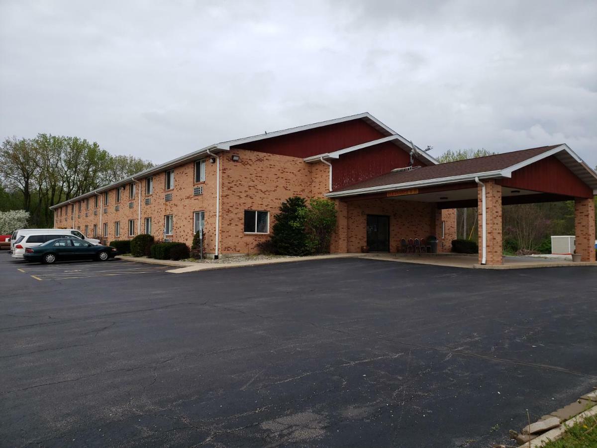 ホテル Super 8 By Wyndham Watseka エクステリア 写真