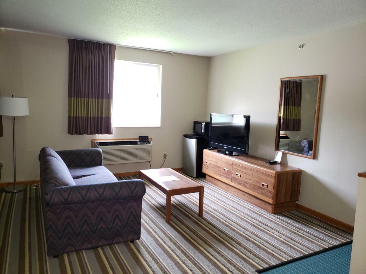 ホテル Super 8 By Wyndham Watseka エクステリア 写真